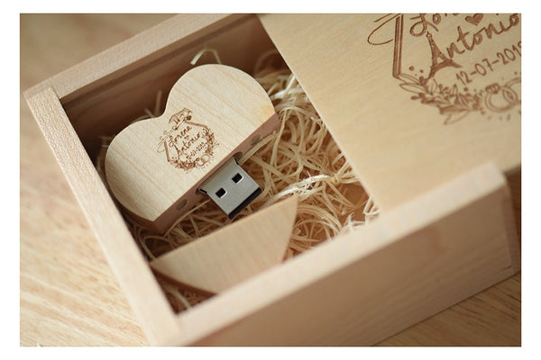 Cœur de bois USB authentique avec Coffret Sur-mesure pour 