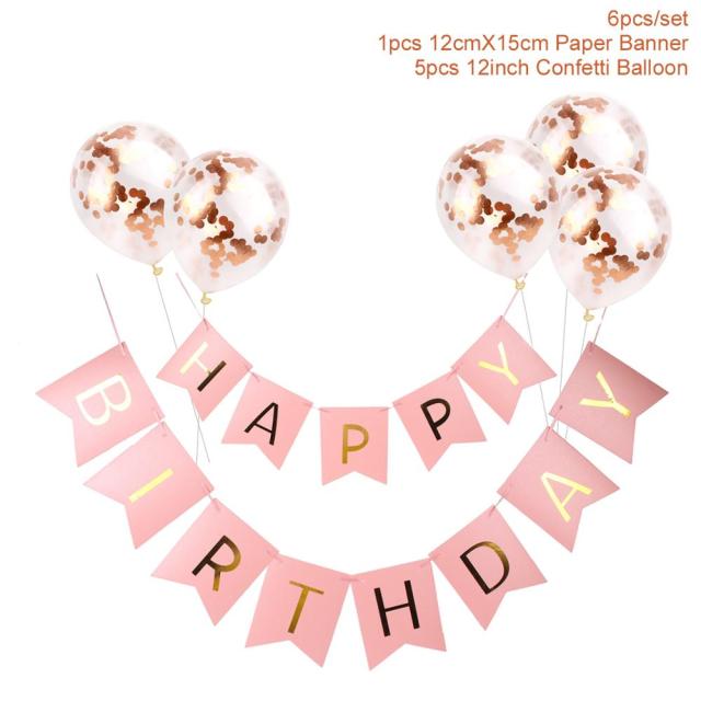 Cube avec lettres de l’alphabet pour decoration anniversaire