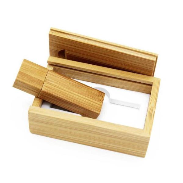 Premium USB 3.0 Teinte Mélèze avec Boite - Forest USB®